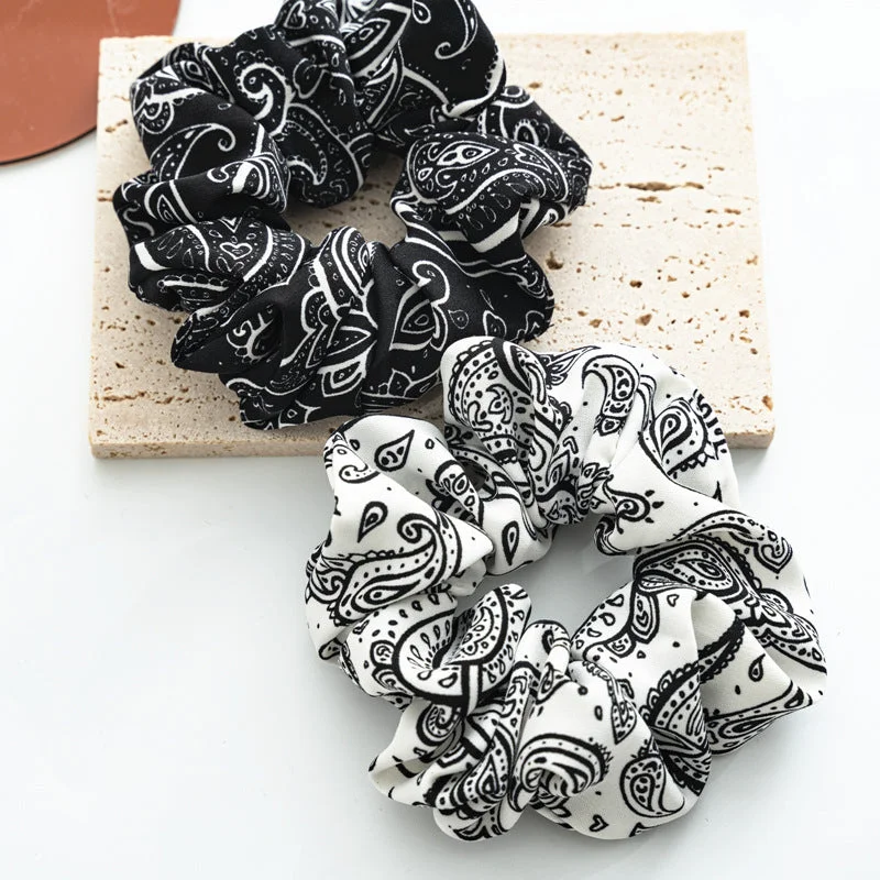 Wholesale Fabric Black and White Large Intestine Scrunchie